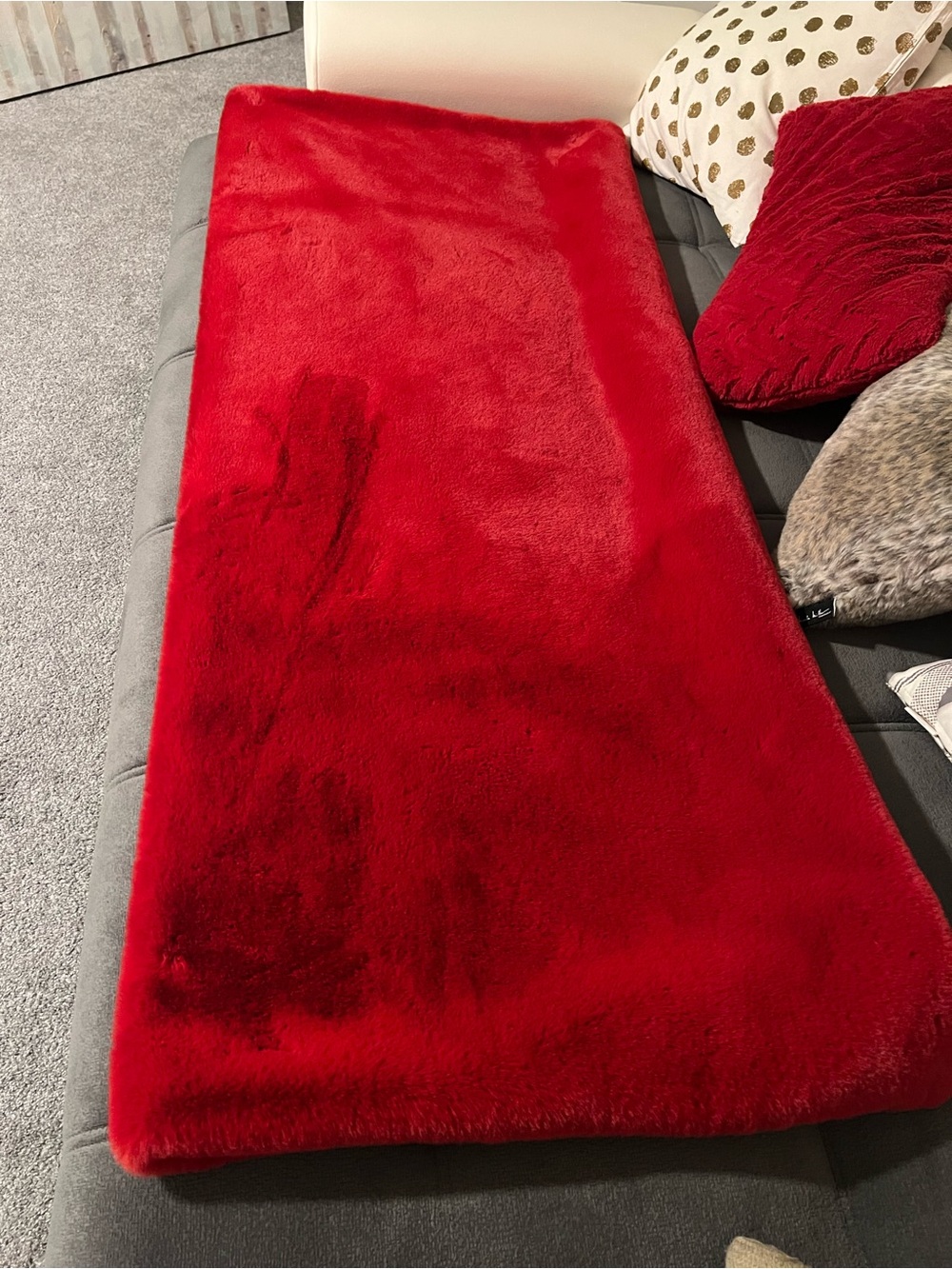 Rachel Roy Red Faux Fur Throw Blanket 60x50 Soft Plush Cozy Luxe Home Decor